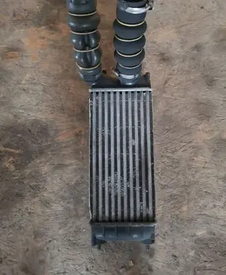 Citroen C4 I Picasso Intercooler radiator 9684212480