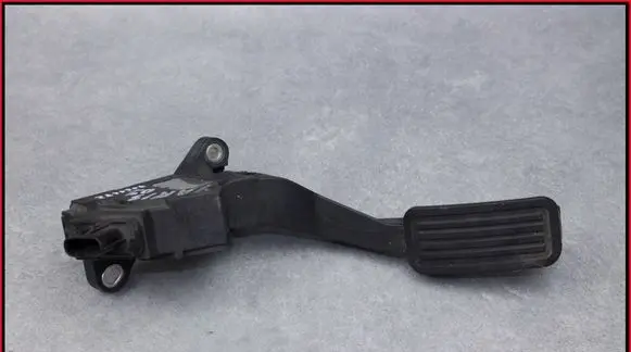 Toyota Yaris Accelerator throttle pedal 781100D010