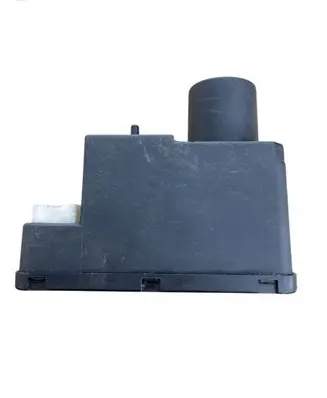 Audi A8 S8 D2 4D Central locking vacuum pump 4A0862257J