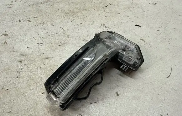 Audi Q3 F3 Mirror indicator light 81A949101