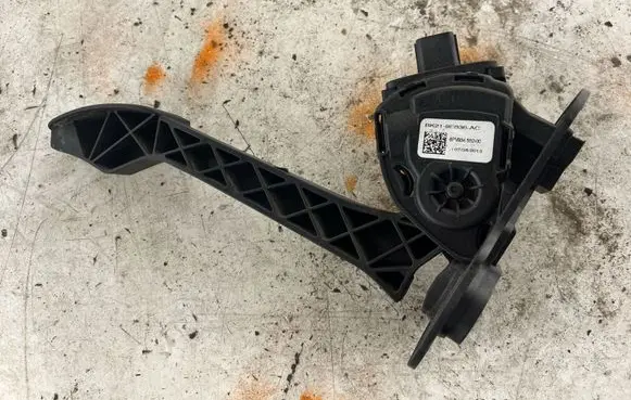 Ford Transit Custom Accelerator throttle pedal 6PV93456200 BK219F836AC 07382013