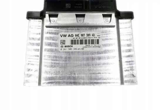 Audi Q3 8U Engine control unit/module 04E907309AD