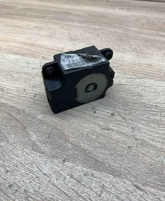 Peugeot 308 Air flap motor/actuator 2511091B
