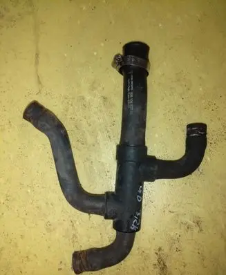 Porsche Boxster 986 Engine coolant pipe/hose 996106522