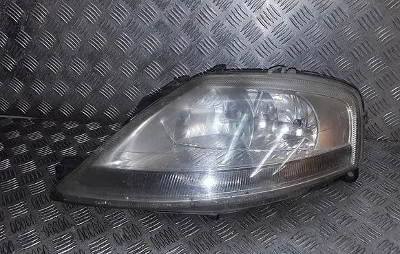Citroen C3 Headlight/headlamp 085521117l