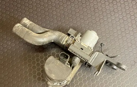 Audi A6 S6 C6 4F Coolant heater control valve 1147412177 0392023007
