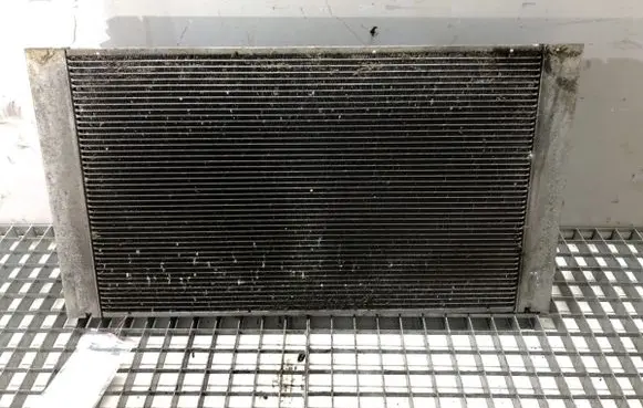 BMW 5 E60 E61 Coolant radiator 7787440
