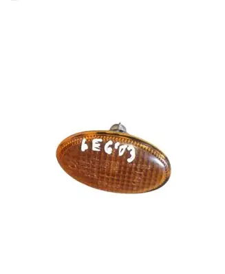 Subaru Legacy Front fender indicator light