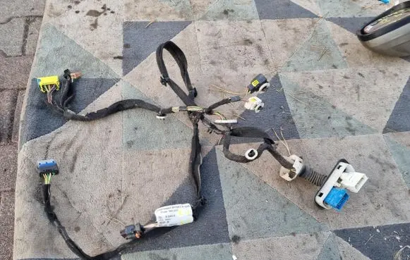 Citroen C4 Grand Picasso Front door wiring loom 9803464380