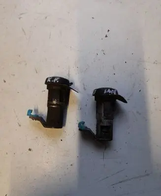 Iveco Daily 4th gen Front door lock (next to the handle) 500328053 500328054