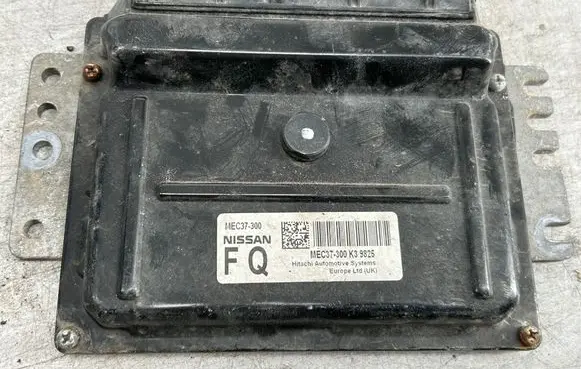 Nissan Micra C+C Engine control unit/module MEC37300