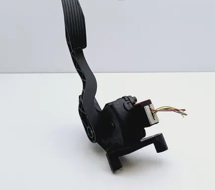 Opel Meriva A Accelerator throttle pedal 6PV00811003 93361478DD