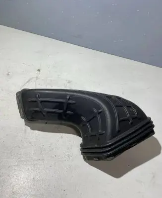 Audi A5 Sportback 8TA Air intake duct part 1021300S01