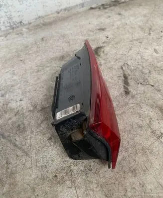 Skoda Karoq Tailgate rear/tail lights 57a945308