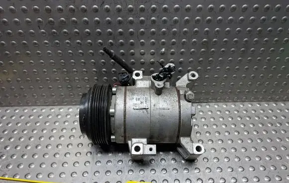 Mazda 6 Air conditioning (A/C) compressor (pump) S26405132 F500JUBCA01