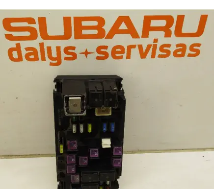 Subaru Legacy Fuse box set 82241AG00E MB100200B 801091