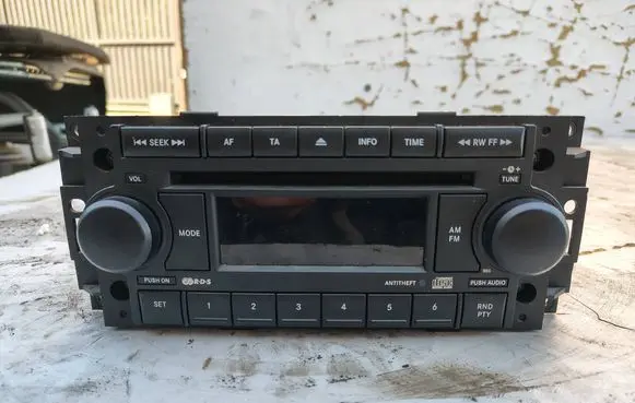 Dodge Caliber Radio/CD/DVD/GPS head unit P05091509AH