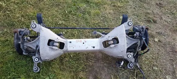 Peugeot 508 II Rear axle beam with reductor 