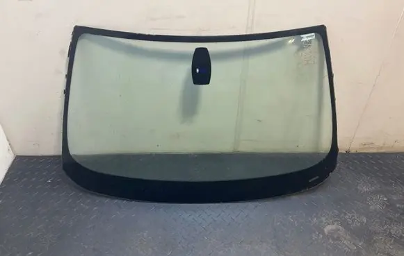 BMW 5 E60 E61 Front windscreen/windshield window 