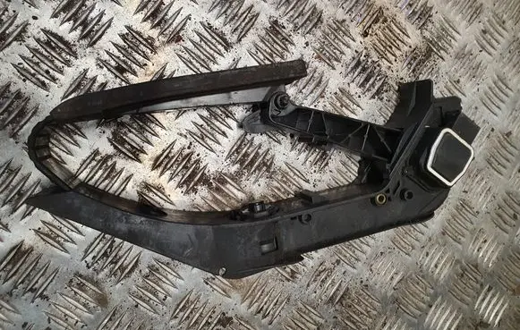 Mercedes-Benz S W221 Accelerator throttle pedal A2203000104