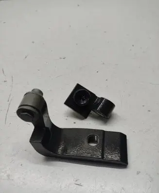BMW 3 G20 G21 Rear door lower hinge 7246064 A047058