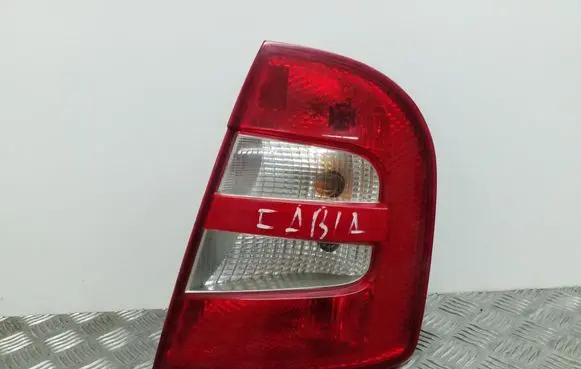 Skoda Fabia Mk1 (6Y) Rear/tail lights 6Y6945096B 6Y6945112B