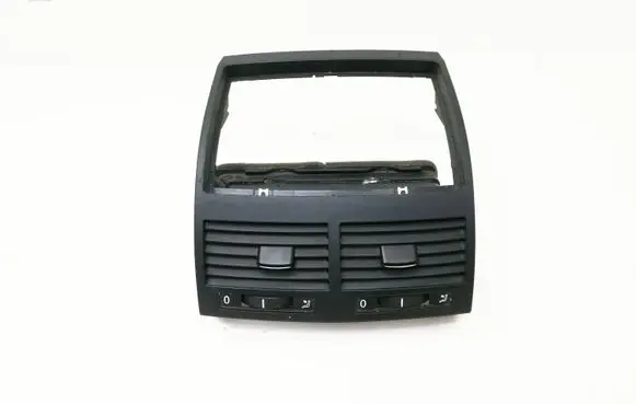 Volkswagen Touareg I Dash center air vent grill 7L6819727