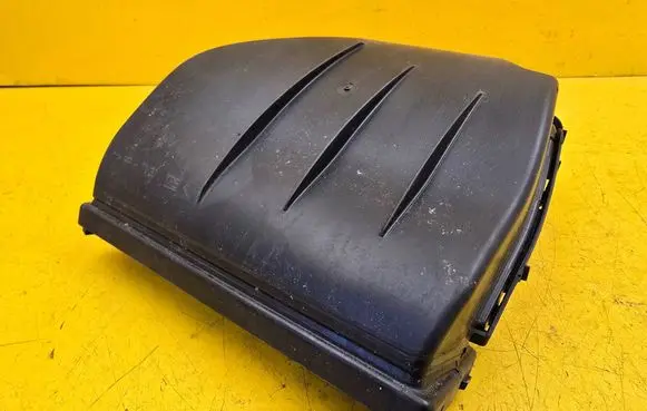 Peugeot 5008 Other engine bay part 9845781780