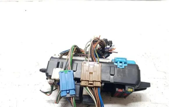 Volvo V40 Fuse box set 30807050