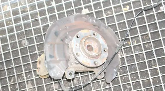Mini Cooper Countryman R60 Front wheel hub