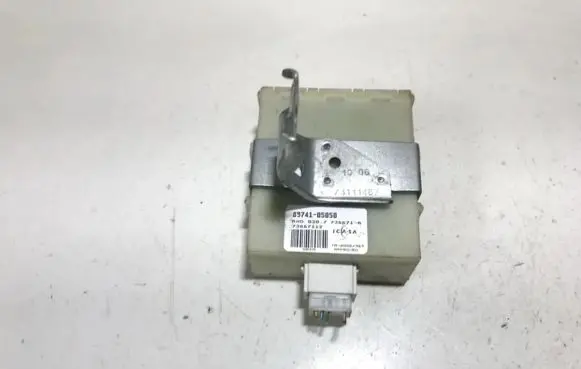 Toyota Avensis T250 Door control unit/module 8974105050 89741-05050