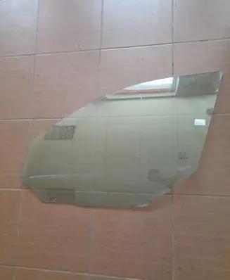 Mercedes-Benz E A207 Front door window glass four-door