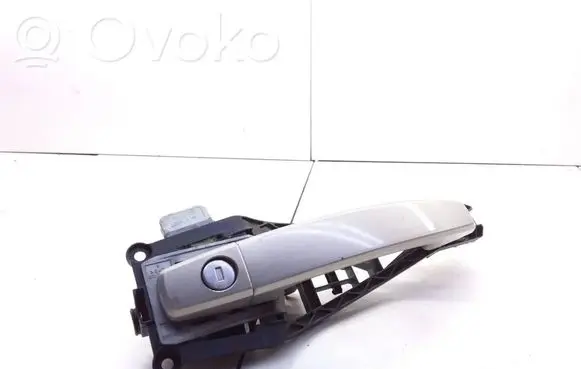 Opel Zafira B Front door exterior handle 6051