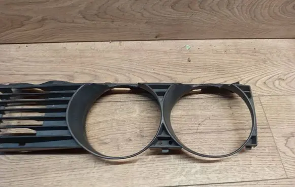 BMW 7 E65 E66 Front grill 19384250