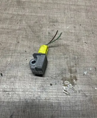 Mercedes-Benz C W203 Airbag deployment crash/impact sensor A2048201985 5WK43584 04896011AB