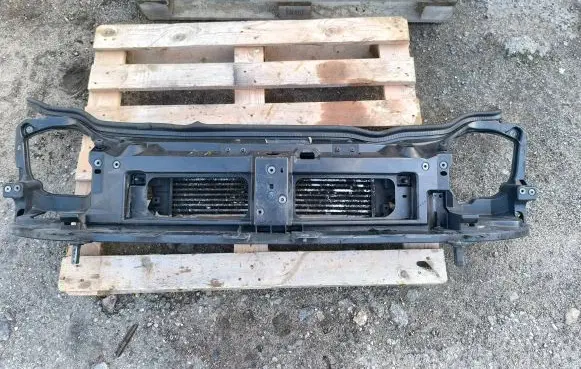 Opel Vivaro Radiator support slam panel 8200411923 93854275 93854278