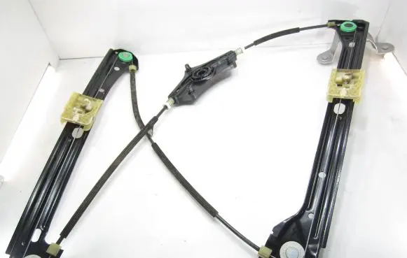 Volkswagen Golf VII Front door window regulator with motor 5G4837461H C03532105 2603201531