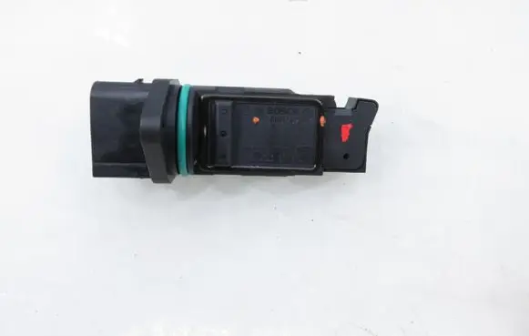 BMW 1 E81 E87 Mass air flow meter F00C2G2054