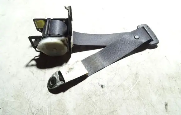 Mazda 6 Rear seatbelt 0431091