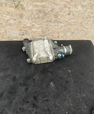 Jaguar XF X250 Intercooler radiator GX736K775AE