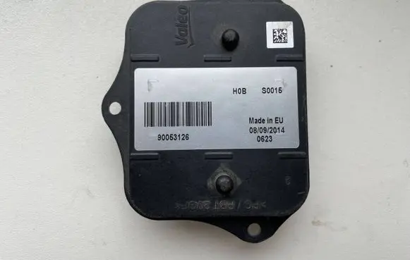 Volvo XC60 Headlight ballast module Xenon 90053126 08092014 S0015