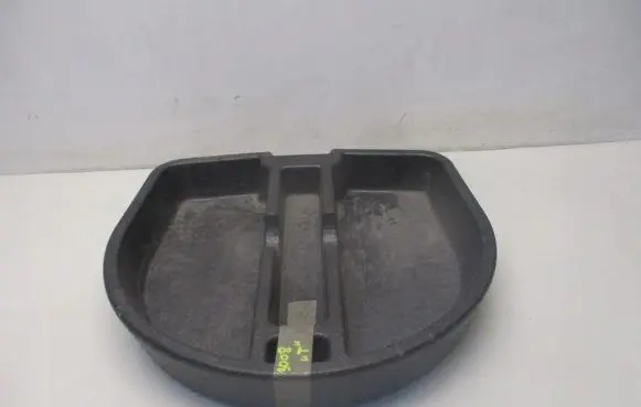 Peugeot 3008 I Spare wheel section trim 