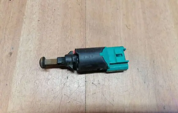 Peugeot 407 Brake pedal sensor switch 9650688480 453448 453465