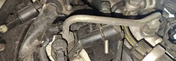 Fuel injector
