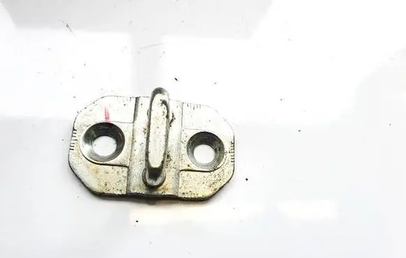 Mercedes-Benz ML W164 Rear door lock loop/hook striker 
