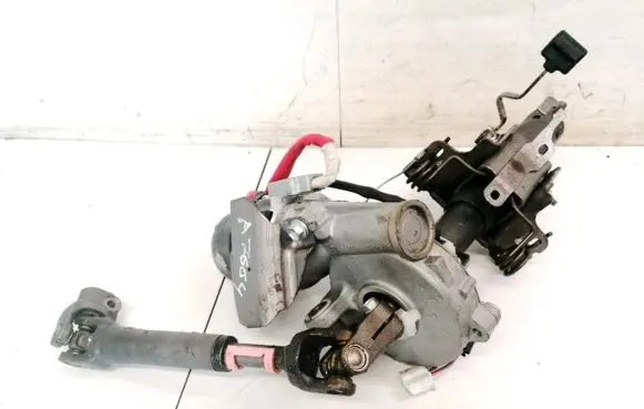 Toyota Avensis T270 Power steering pump 4525005590 45250-05590
