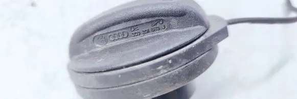 Audi A4 S4 B6 8E 8H Oil filler cap 3C0201553J
