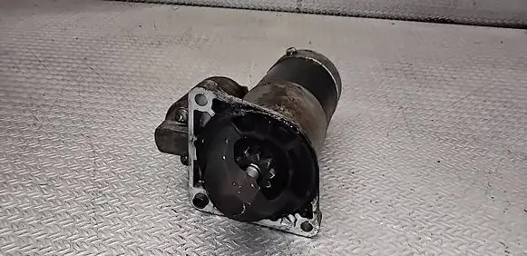 Opel Insignia A Starter motor 55353857 M001T30072