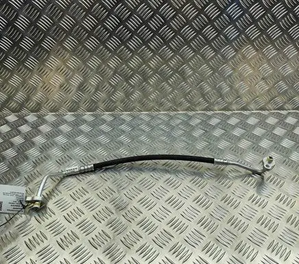 Volvo XC40 Air conditioning (A/C) pipe/hose 32226966