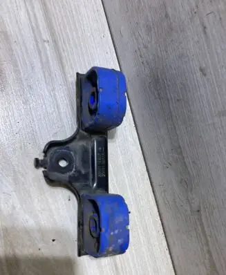 Renault Arkana Muffler mount bracket/holder 206511883r
